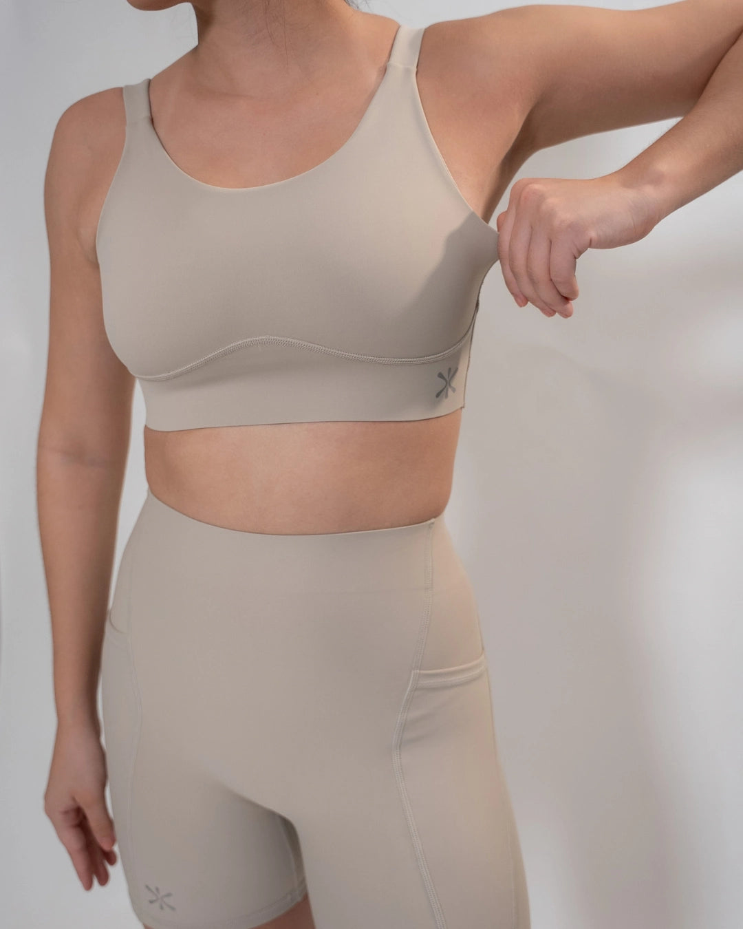 Set running energy nude