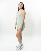 Enterizo caramelo con escote en espalda