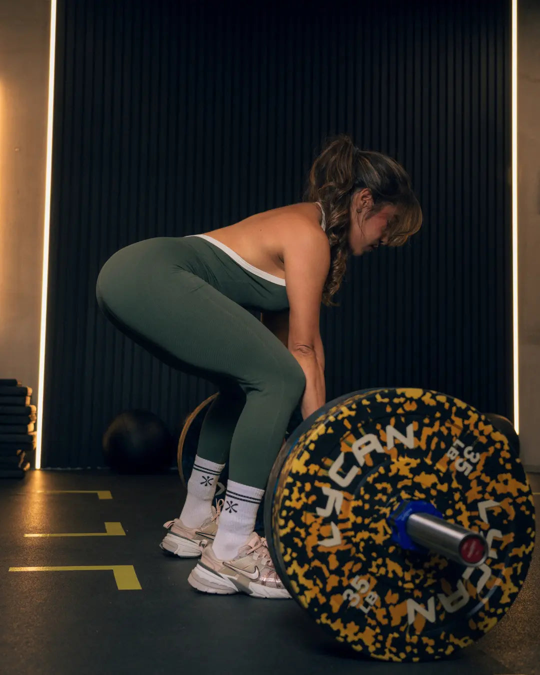 Enterizo salvaje con sesgo crudo