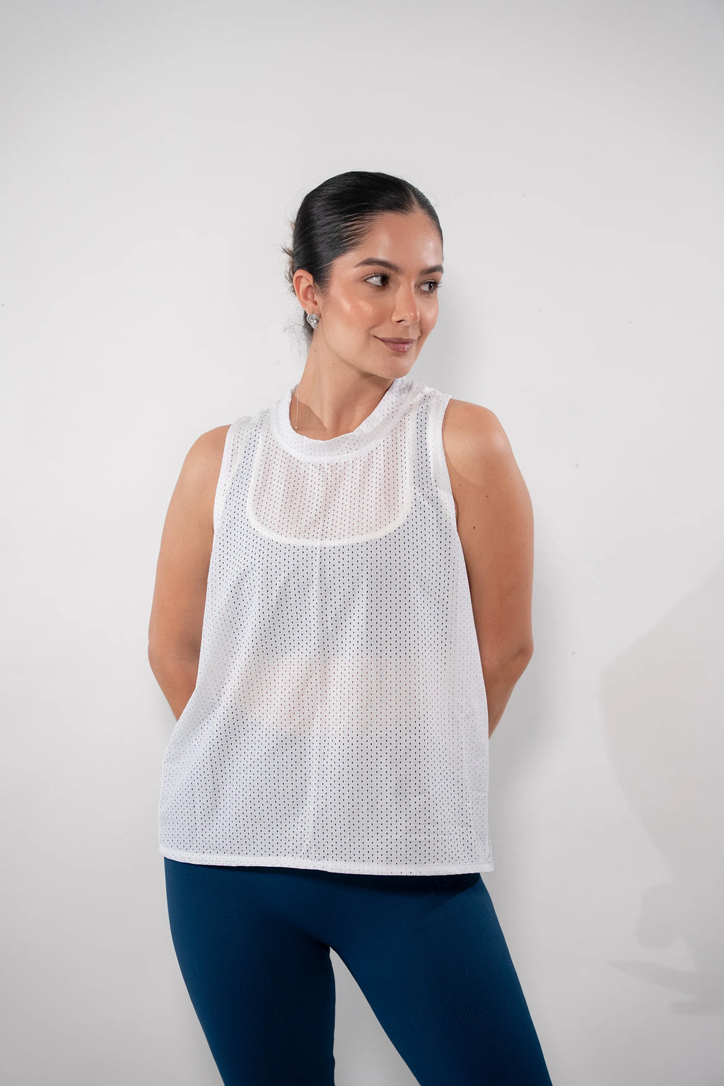 Malla deportiva sin manga